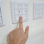 【電動シャッターが途中で止まった!?】原因と対処法をわかりやすく解説します！