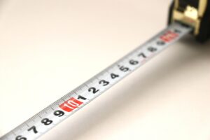 【ガレージシャッターの幅はどれくらい必要？規格や最大幅を詳しく解説！】